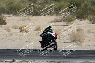 media/Dec-07-2025-CVMA (Sun) [[3e7d2de5dc]]/Race 8-Middleweight Shootout/